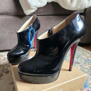 *SOLD* Christian Louboutin Moulage ankle bootie heels